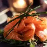 Aumônière de saumon aux coquilles Saint-Jacques, plat gourmet