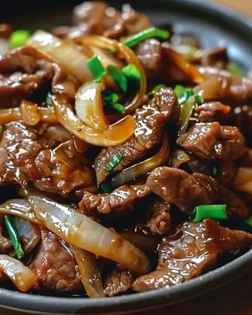Boeuf sauté aux oignons