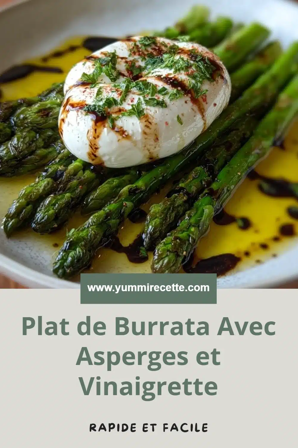 Plat de Burrata Avec Asperges et Vinaigrette